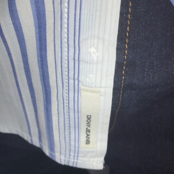 Men’s DKNY Blue & White Striped Button Down Shirt. Make an offer! - Picture 2 of 4